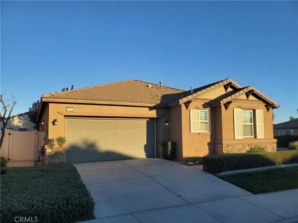 1348 Orchis Ln, Beaumont, CA 92223