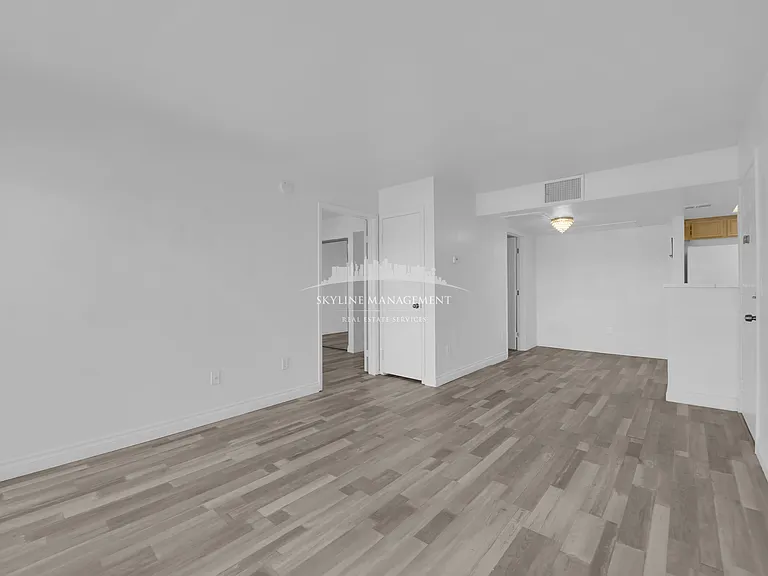 8070 W Russell Rd #2063 — Photo 8