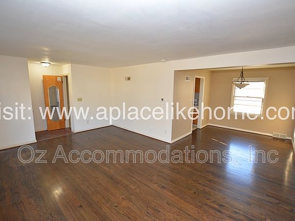 5th image of 4952 N Garfield Ave