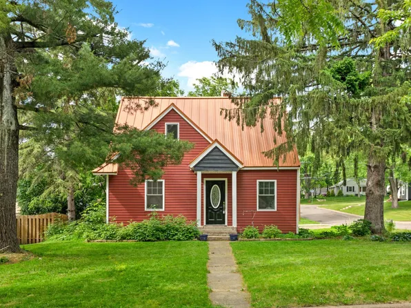 2675 3rd Ave E, North Saint Paul, MN 55109