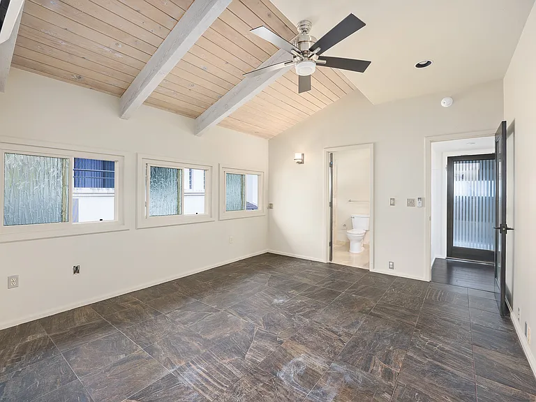 691 Kaulana Pl — Photo 10