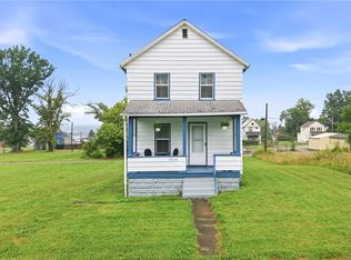 1016 Hamilton Ave, Farrell, PA 16121