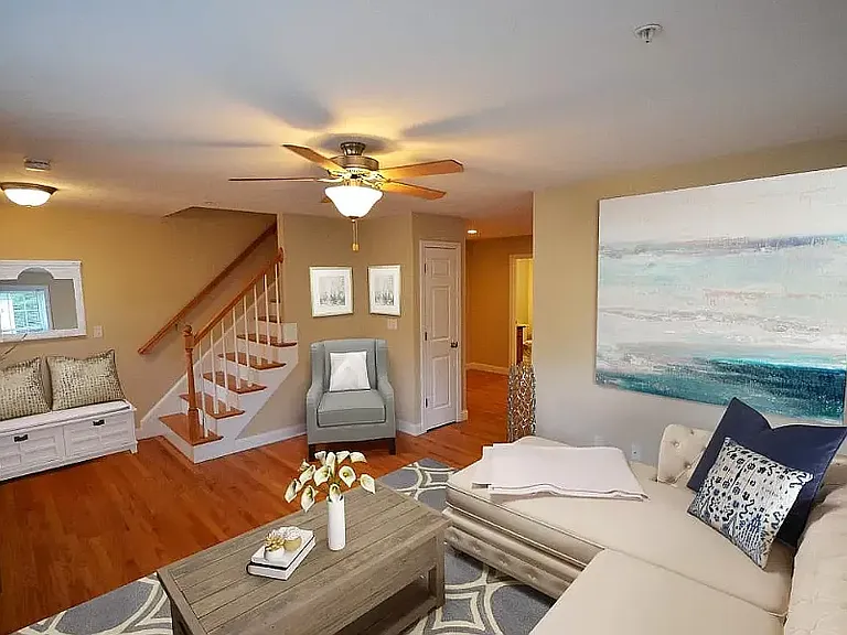 865 Temple St #3 — Photo 4