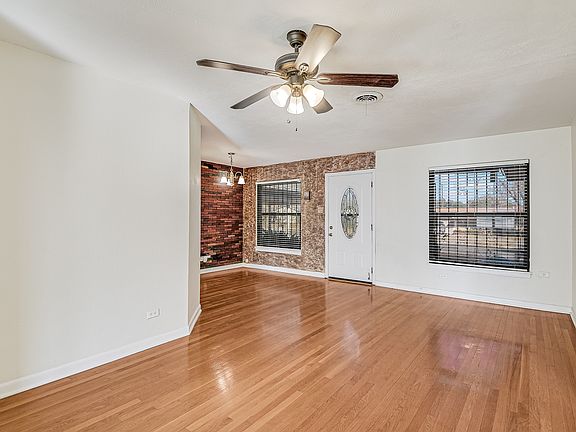 5th image of 350 Saratoga Dr