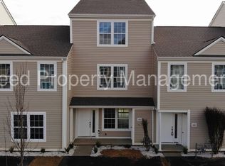 630 Pin Oak Dr, Christiansburg, VA 24073