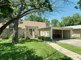 2711 Saint Edwards Cir, Austin, TX