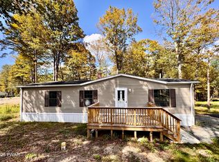 105 York Dr, Greentown, PA