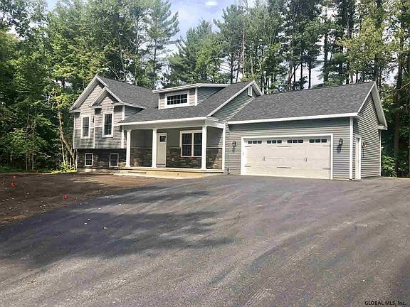 2nd image of 457B Gansevoort Rd