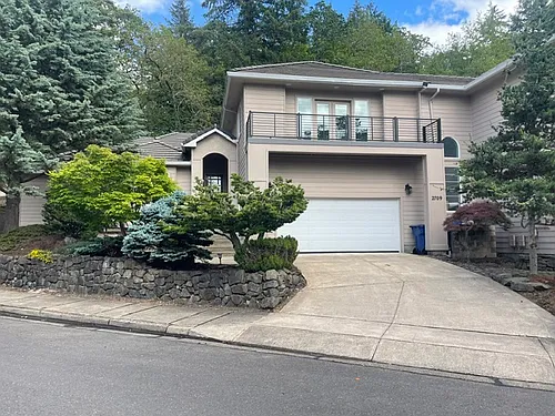 2709 Hallmark Ln Photo 1
