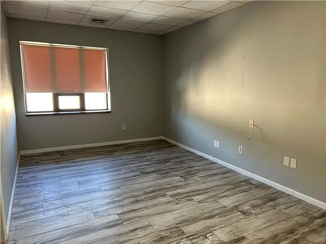Studio, $2,100 — Photo 4