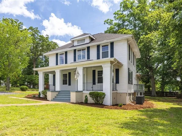 802 Clarkway Ave, Eden, NC 27288