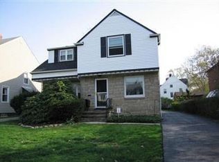 3666 Silsby Rd, University Heights, OH 44118