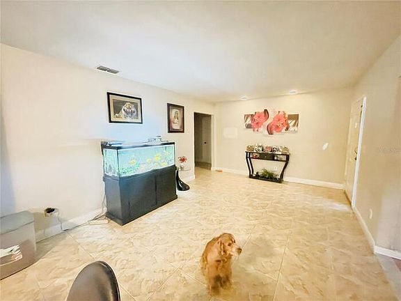 2nd image of 7003 Gateway Ct