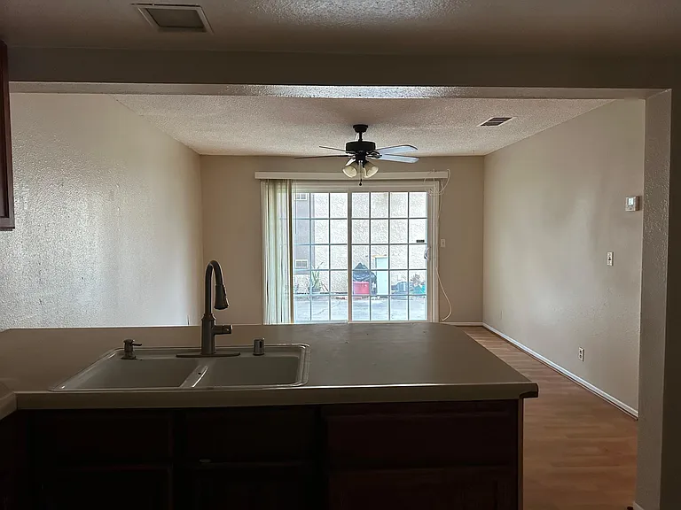 430 W Center St #1 — Photo 9