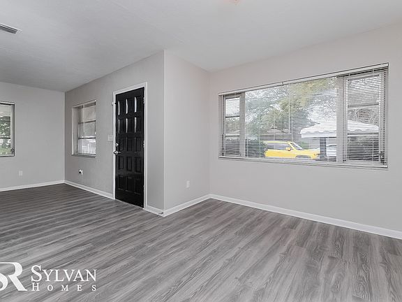 002-photo-living-room-10464246_02172022