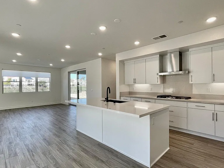 6533 Fischer Way — Photo 4