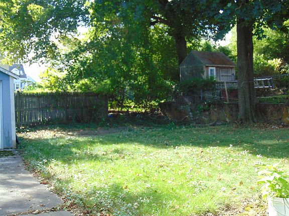 5th image of 152 Holbrook Rd
