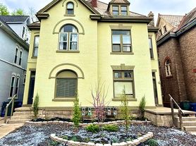 248 S 18th St, Columbus, OH