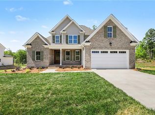 7609 Sir William Dr, Kernersville, NC 27284