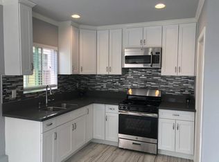 8401 Hazeltine Ave, Panorama City, CA 91402