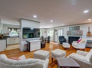 5624 Tall Oaks Rd, Waunakee, WI 53597