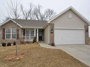 6829 Manchester Dr, Maryville, IL 62062