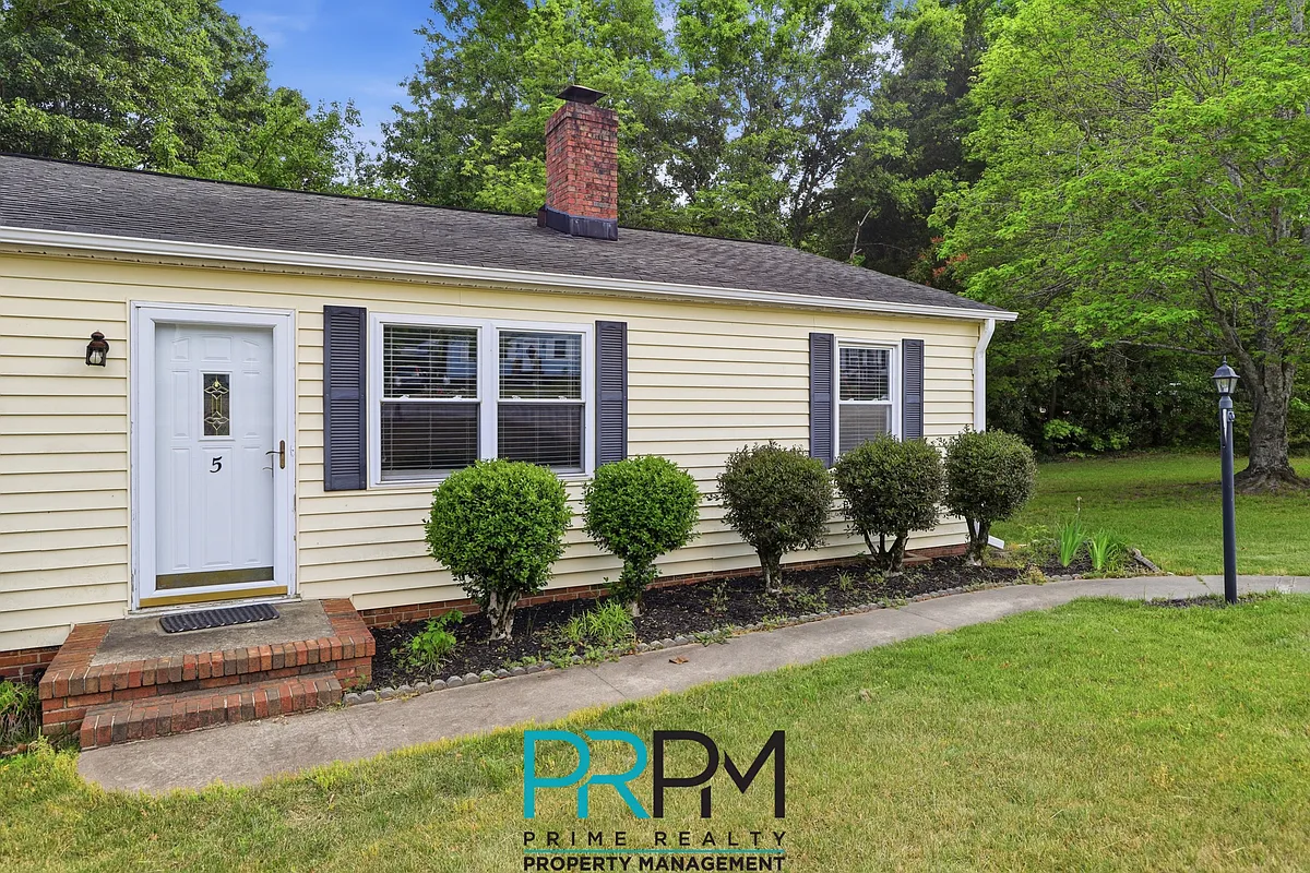 Building Photo - 5 Parkstone Ct