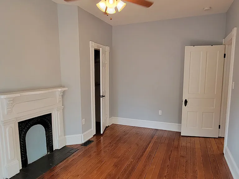 2121 E Marshall St #A — Photo 3