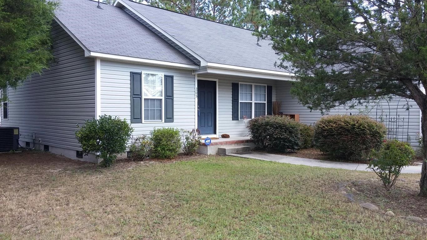 205 Woodgreen Ln, Aberdeen, NC 28315 Zillow