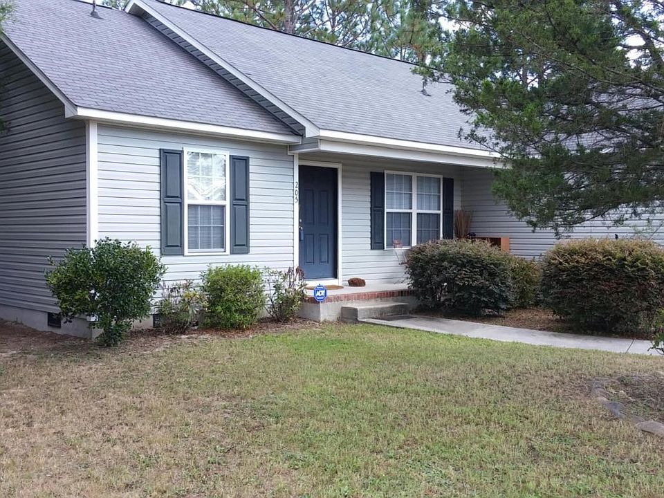 205 Woodgreen Lane Front