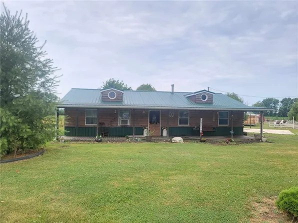 1436 E 3290th Ave, Herrick, IL 62431