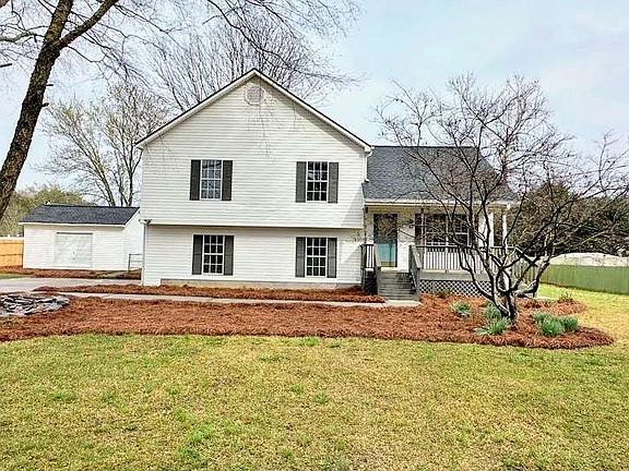 2nd image of 2095 Four Notch Rd