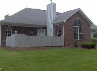10 Newton Square Dr UNIT 3, Canfield, OH 44406