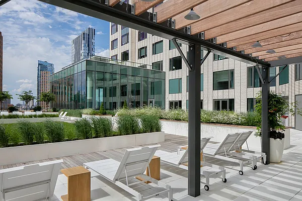 Rented by Owner | media 12