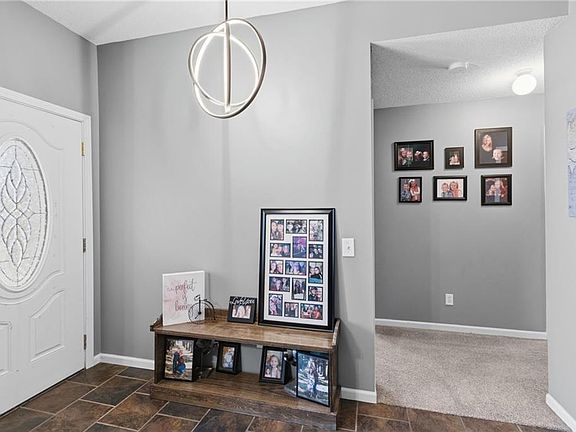 4th image of 206 Krause St