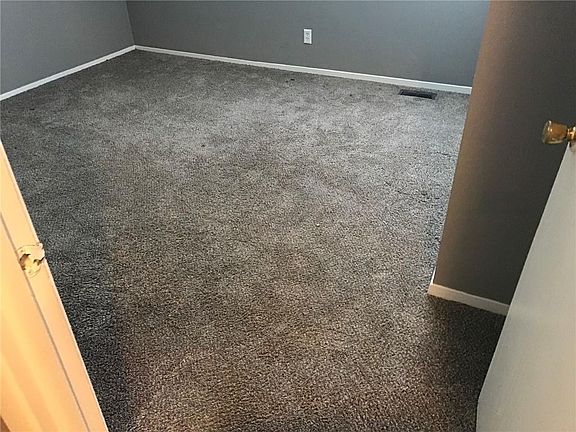4th image of 2502 Galaxy Ln