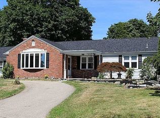 162 Bliss Rd, Middletown, RI 02842