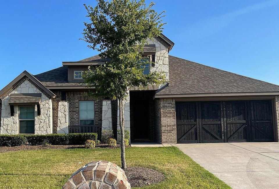 1st image of 528 Harvest Grove Dr