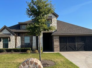 528 Harvest Grove Dr, Waxahachie, TX 75165