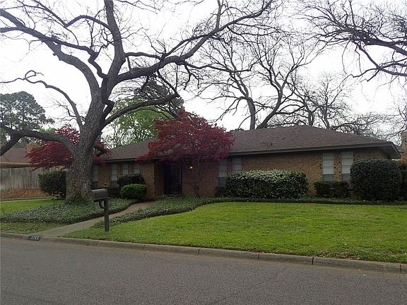 2nd image of 3203 Canongate Dr