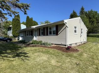 21 Shamrock Dr, Rochester, NY 14623