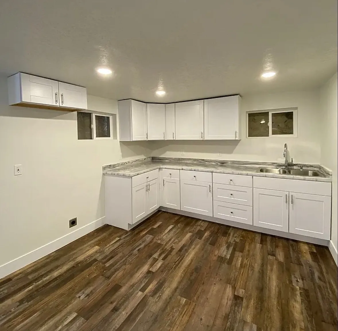 2 bed, 1000 sqft, $750 — Photo 1