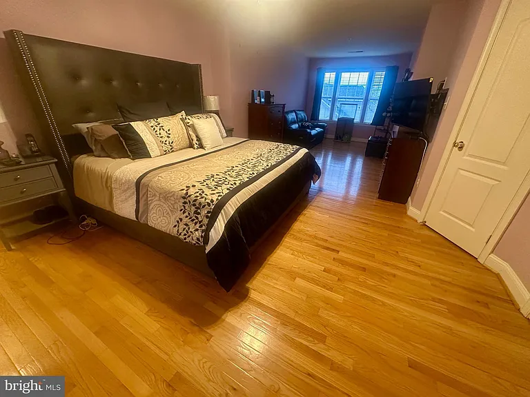 1025 Gaither Rd — Photo 12