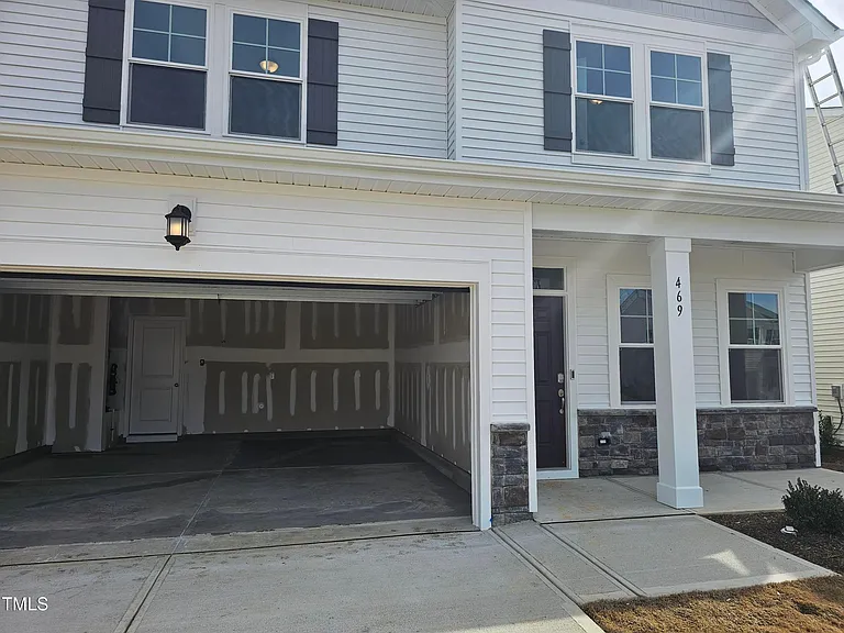 469 Willard Woods Dr — Photo 4