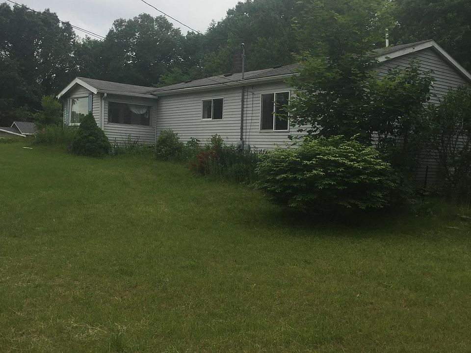 1st image of 131 Peck St