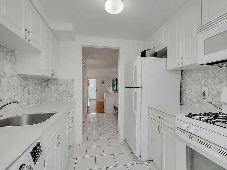 1035 Meridian Ave #6 — Photo 11