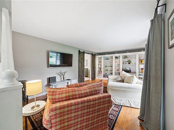3rd image of 4107 Lee Manor Dr