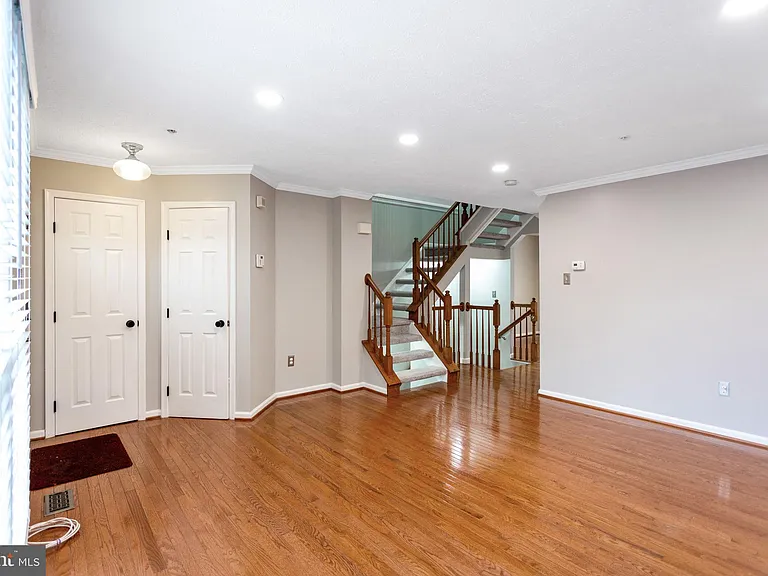 7920 Brightlight Pl — Photo 5