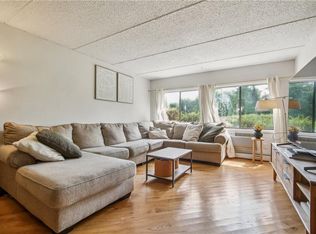 504 Tudor Hl, Nanuet, NY 10954