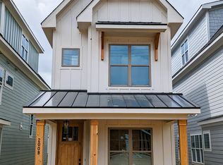 200B Moore St, Apex, NC 27502